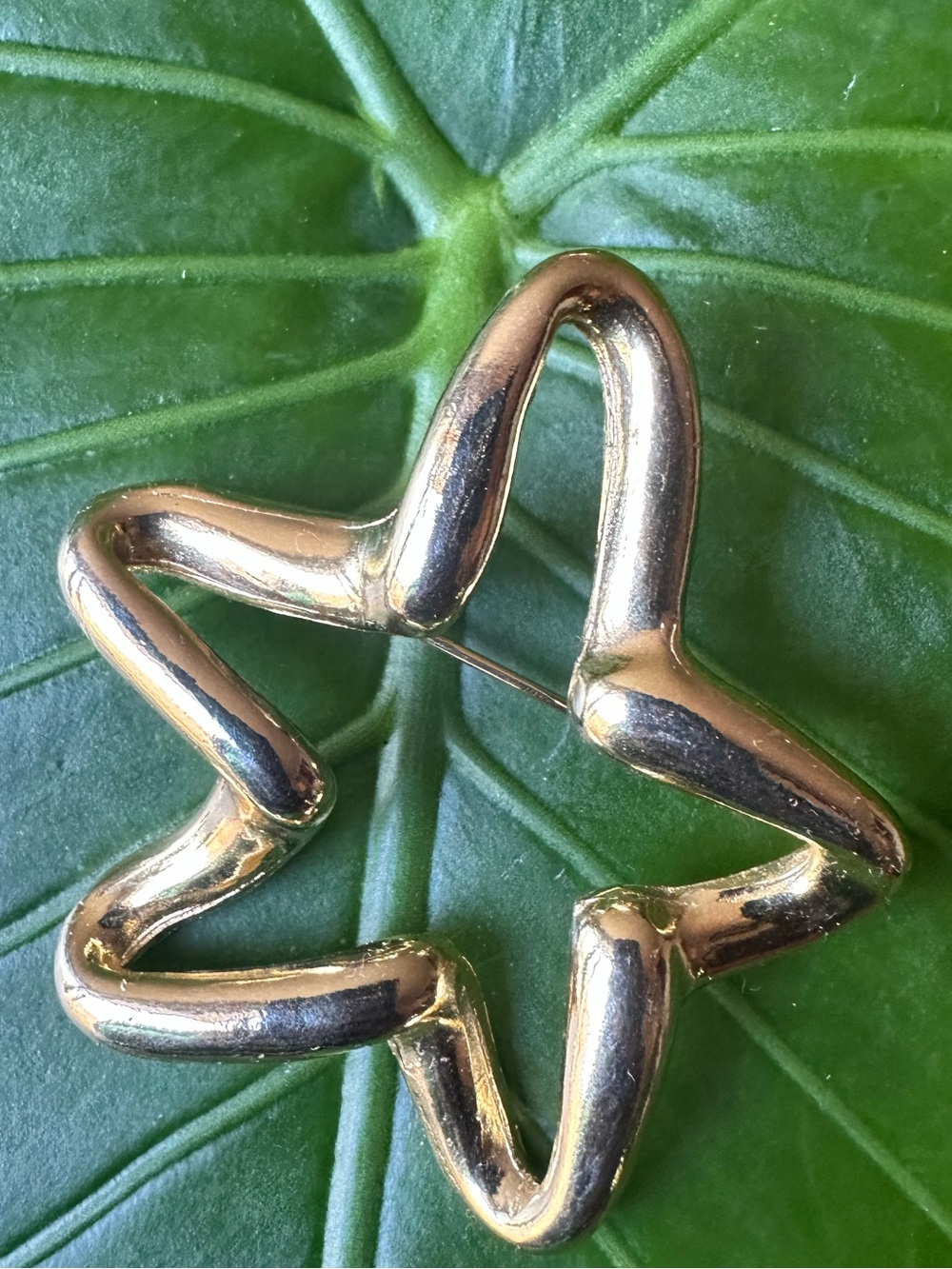Gold Star-Shaped Pin Brooch